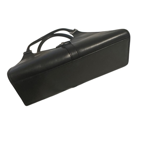 Gucci Black Leather Shoulder Bag with Silver Hardware - Picture 5 of 11